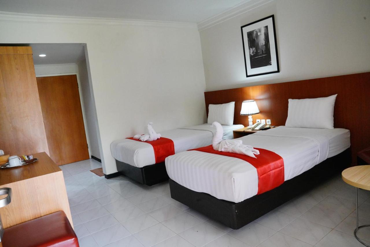 Hotel Metropole Batu  Exterior foto